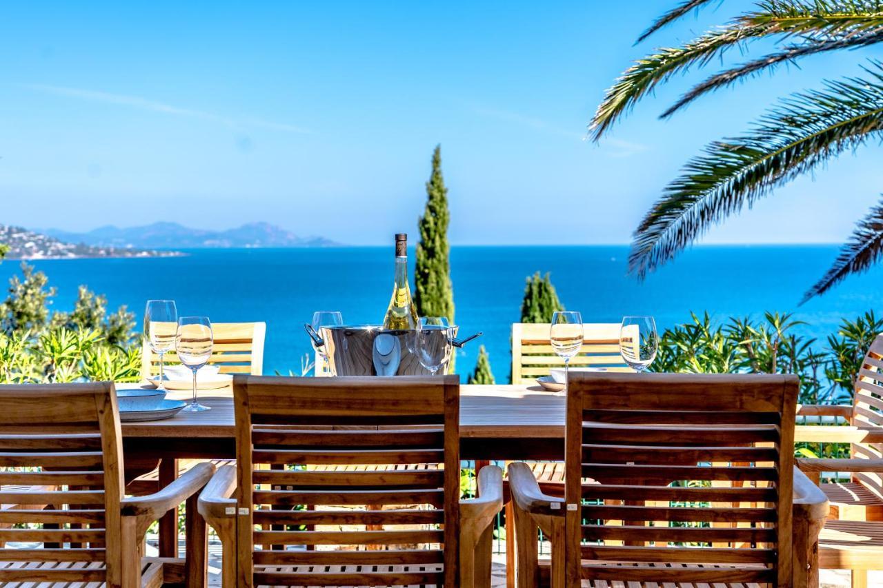 Superbe Villa, Incroyable Vue Mer, Piscine Chauffee, Climatisee Sainte-Maxime Exteriör bild