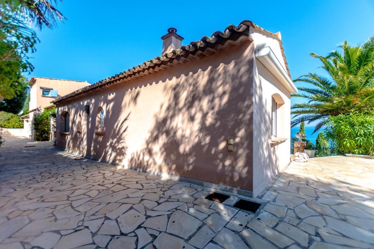Superbe Villa, Incroyable Vue Mer, Piscine Chauffee, Climatisee Sainte-Maxime Exteriör bild