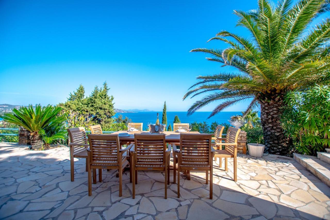 Superbe Villa, Incroyable Vue Mer, Piscine Chauffee, Climatisee Sainte-Maxime Exteriör bild
