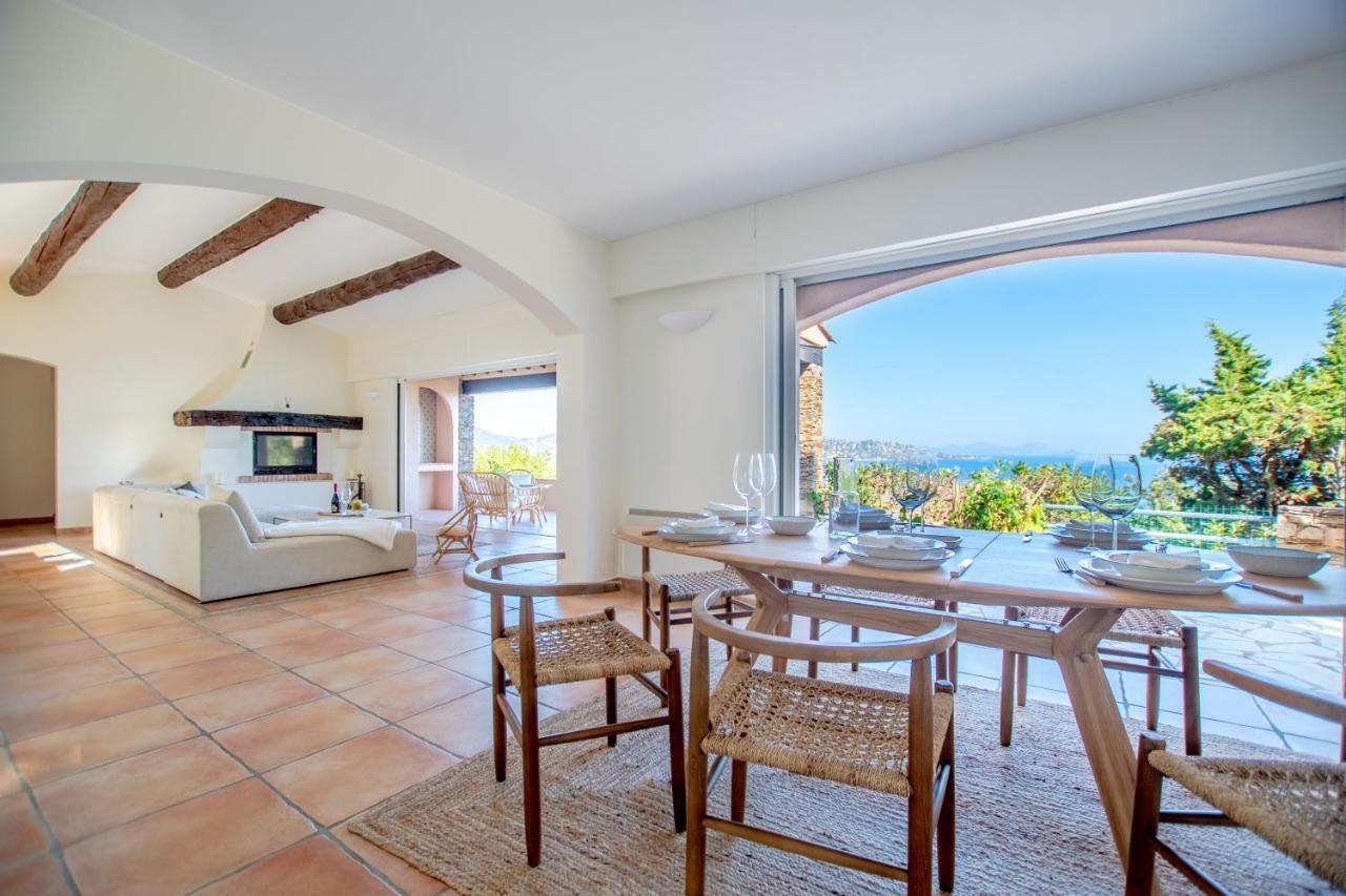 Superbe Villa, Incroyable Vue Mer, Piscine Chauffee, Climatisee Sainte-Maxime Exteriör bild