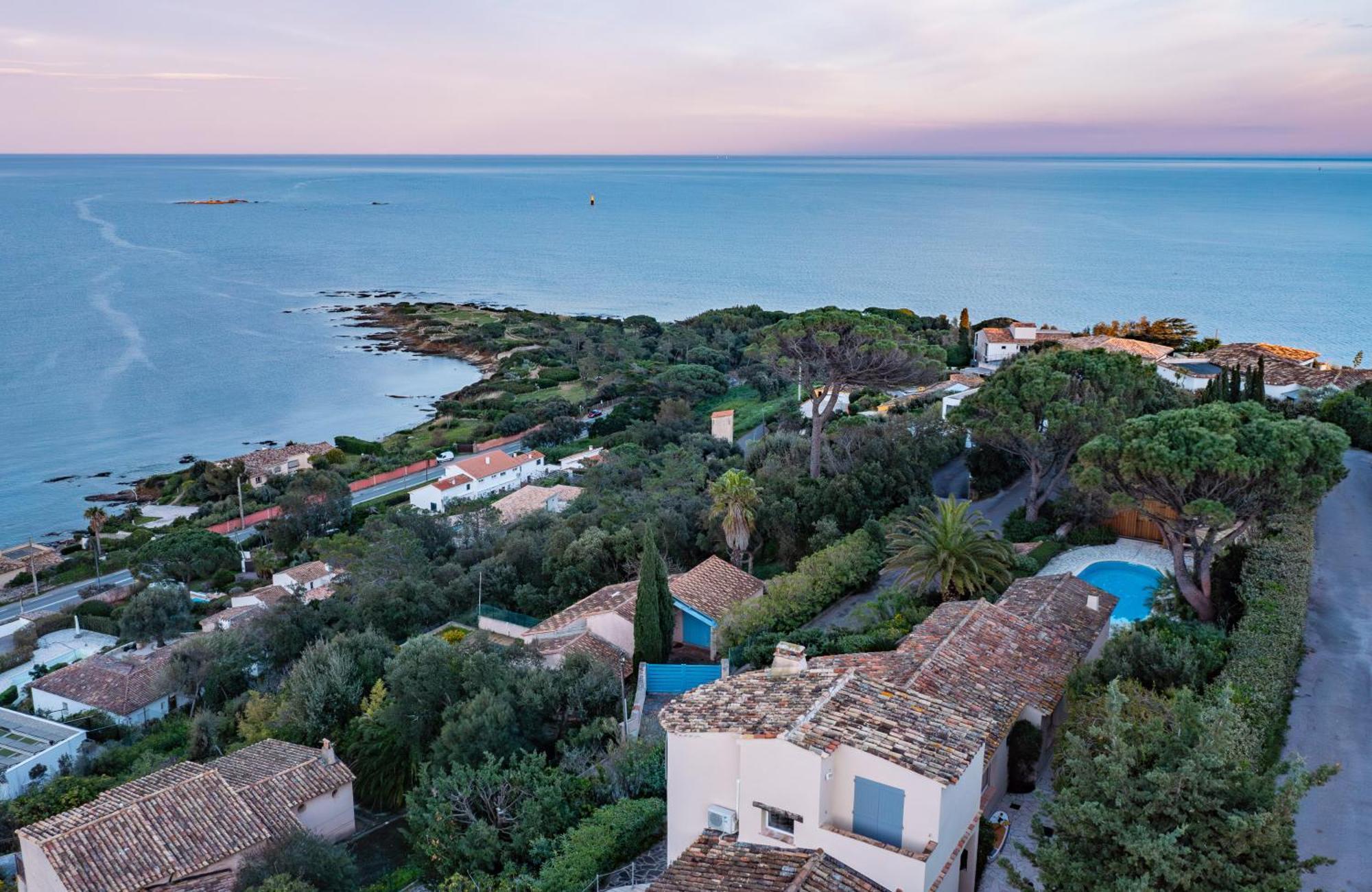 Superbe Villa, Incroyable Vue Mer, Piscine Chauffee, Climatisee Sainte-Maxime Exteriör bild