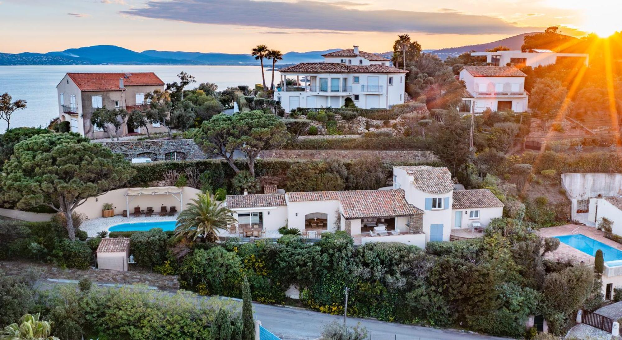 Superbe Villa, Incroyable Vue Mer, Piscine Chauffee, Climatisee Sainte-Maxime Exteriör bild